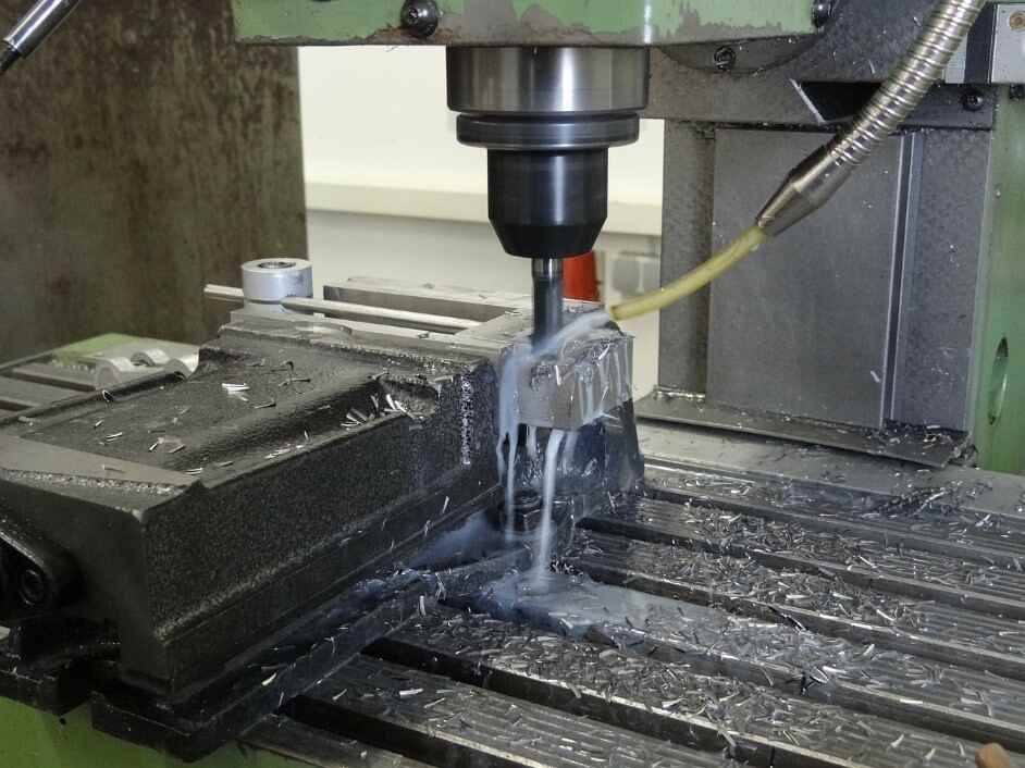 Read more about the article Machining of Composite Materials
